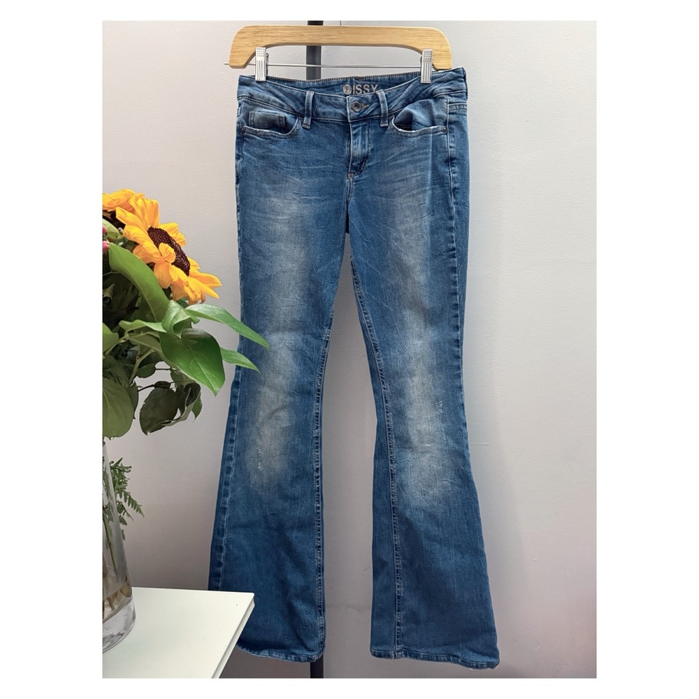 DISSY Light Blue Low-Rise Bell-Bottom (Flare) Jeans